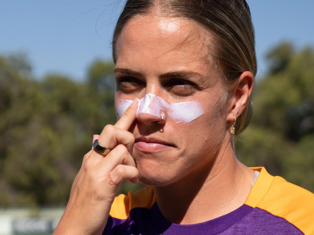 In Awe Blog: Future Bright For Women’s Football: Glory Defender